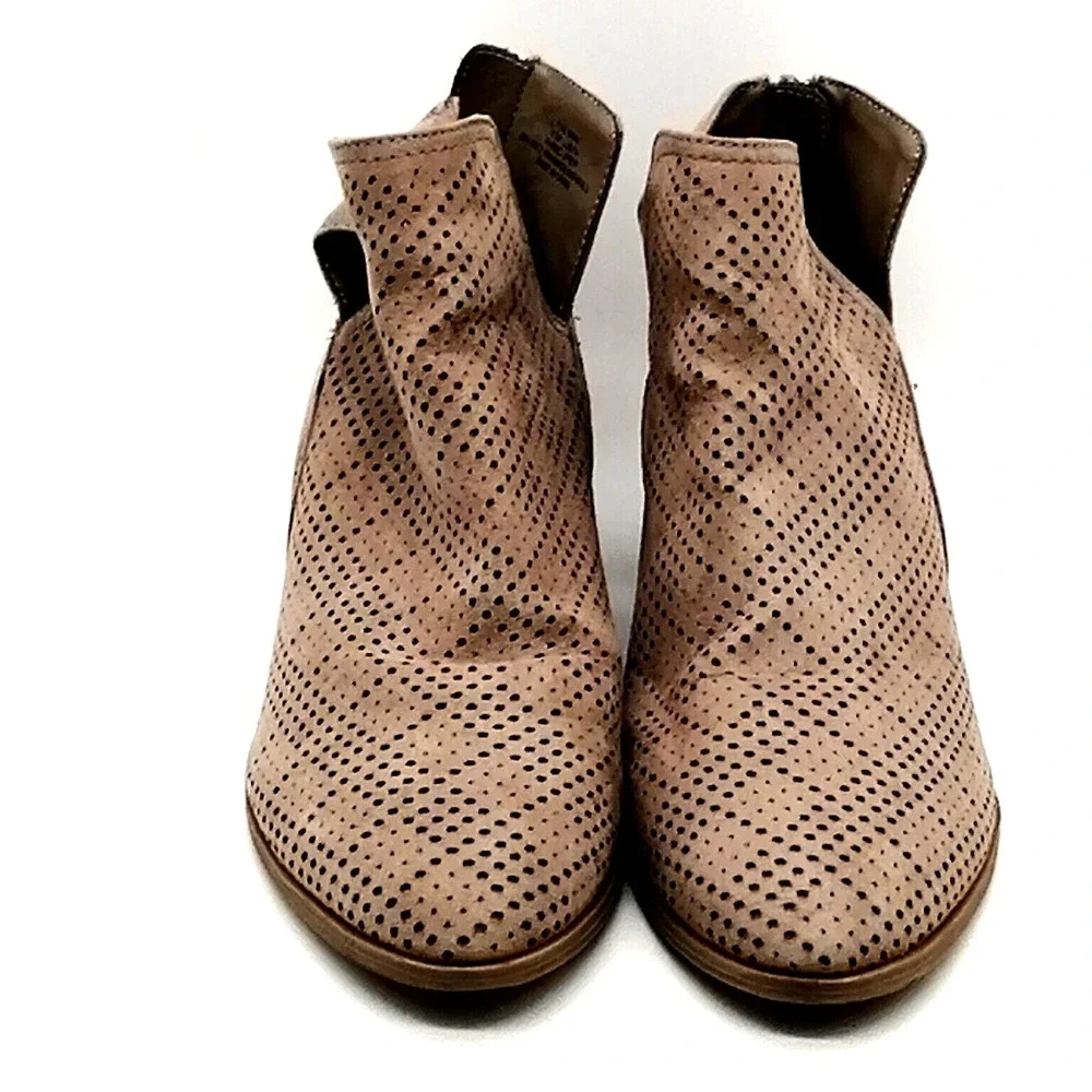 BKE Shoes Womens Lolita Brown‎ 9.5 Ankle Boots Perforated Back Zip Pointed Toe